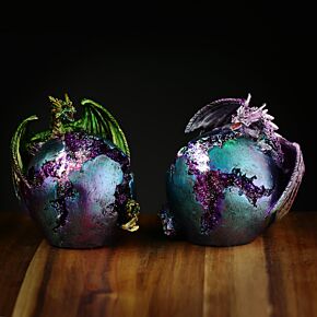Dark Legends LED Geode Dragon Egg Dark Legends LED Geode Dragon Egg